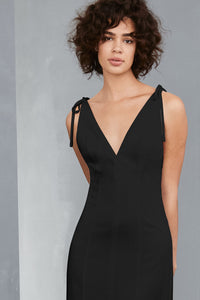 LW134 - Crepe Slim Dress